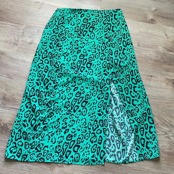 Wayf Dresses & Skirts - Cheetah Midi Skirt